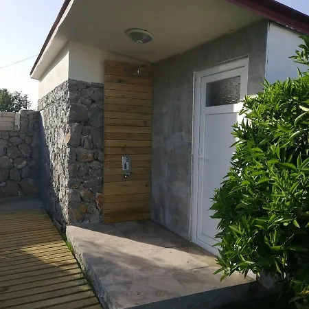 Latanya Villa